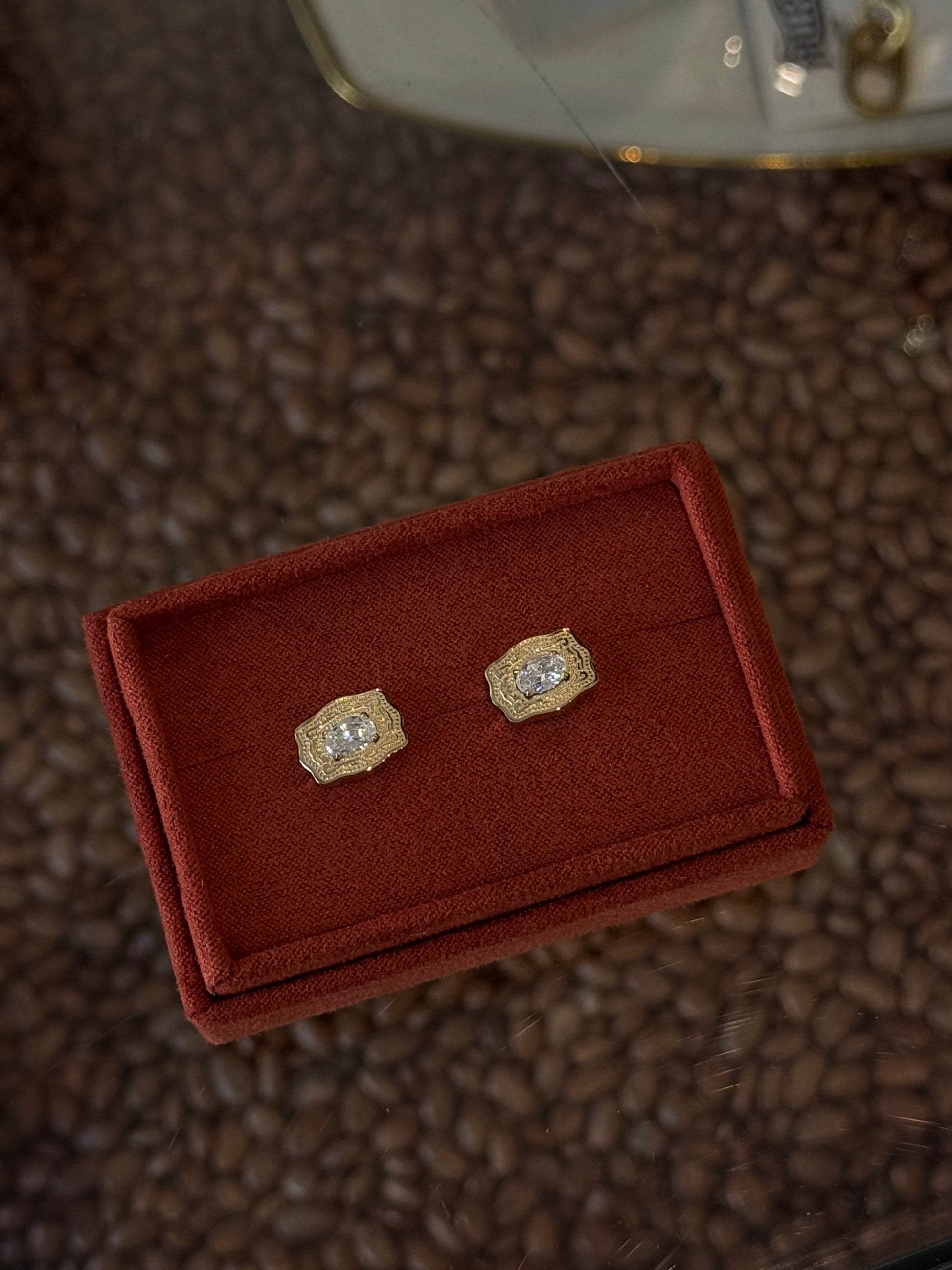 Ultra Mini Buckle Earrings Gold