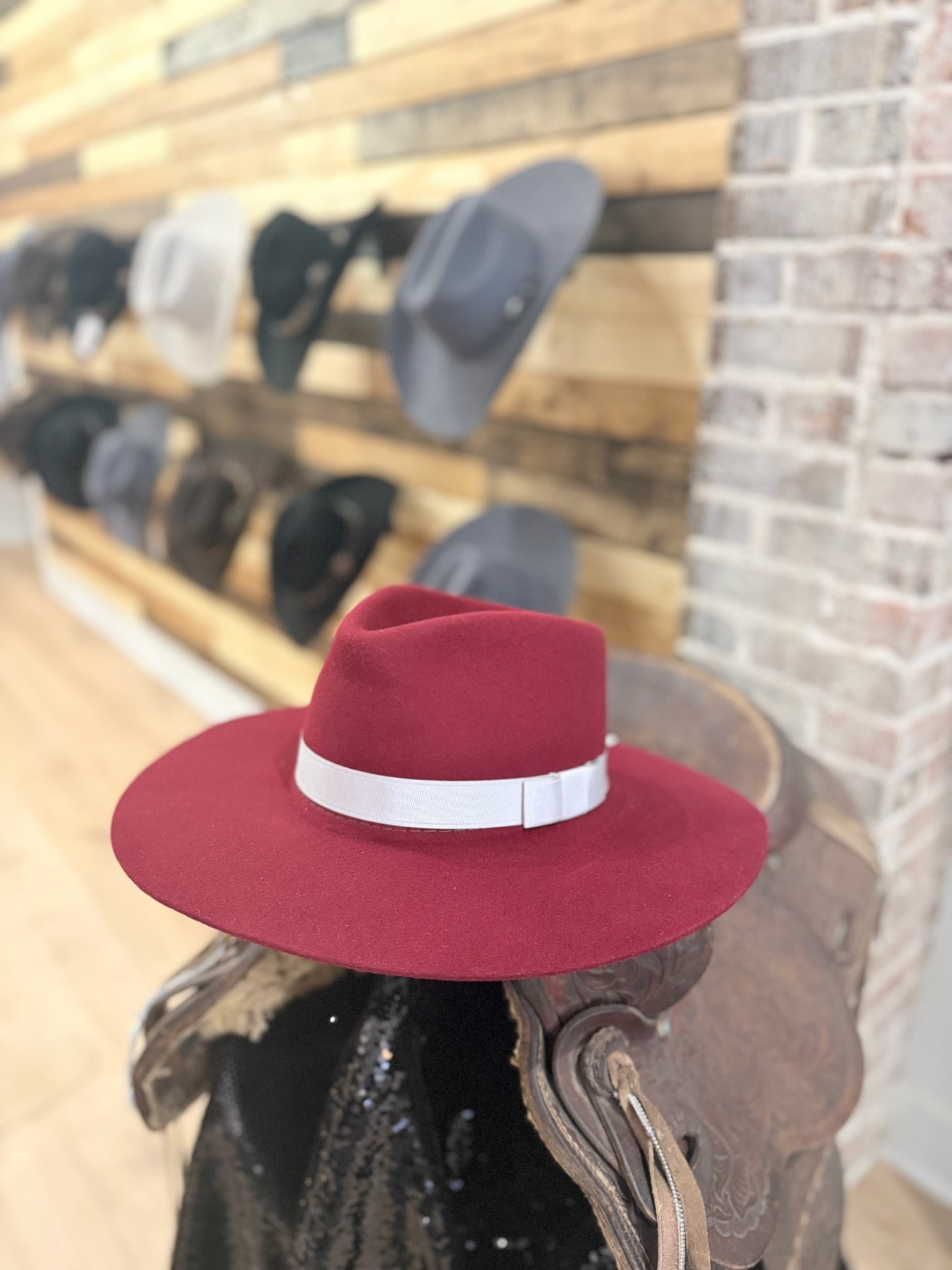 *CLEARANCE HAT* Crimson Felt Fedora