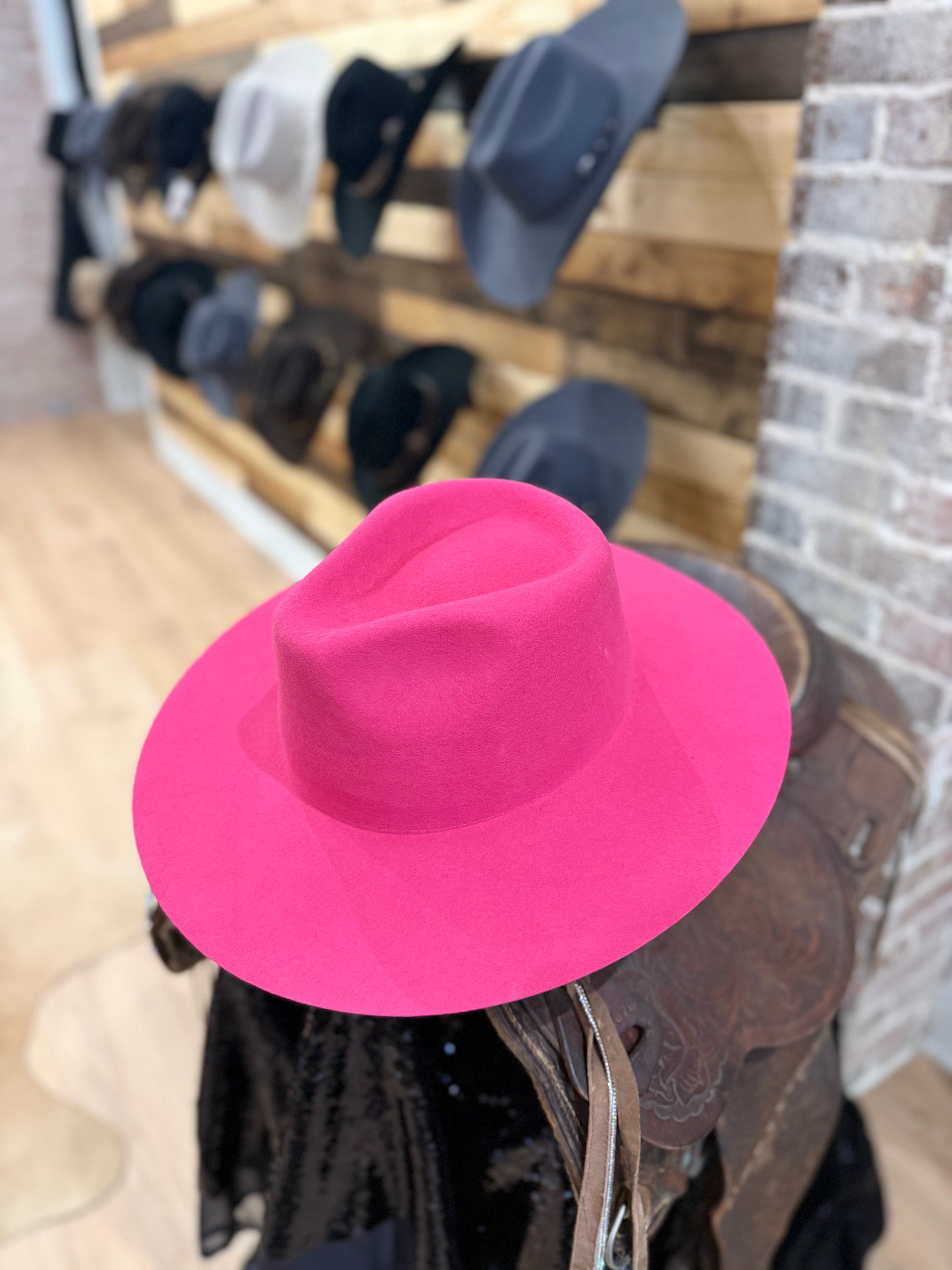 *CLEARANCE HAT* Hot Pink Felt Fedora