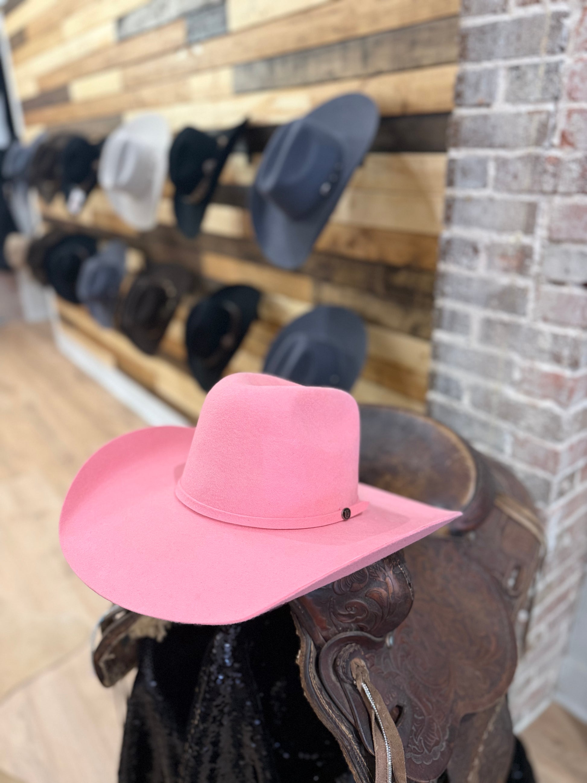 *CLEARANCE HAT* Pretty In Pink Felt