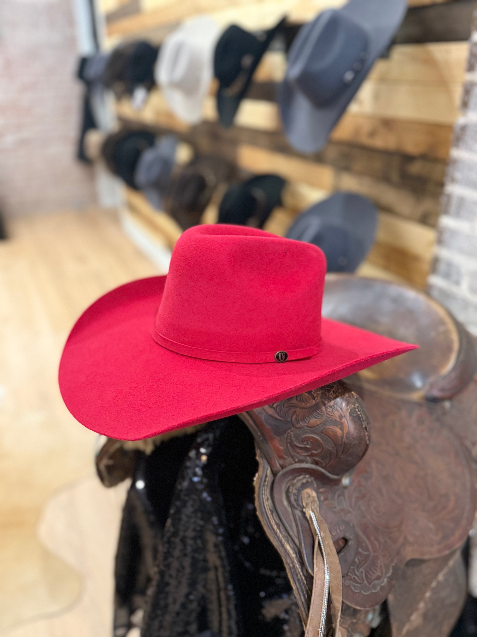 *CLEARANCE HAT* Red Felt