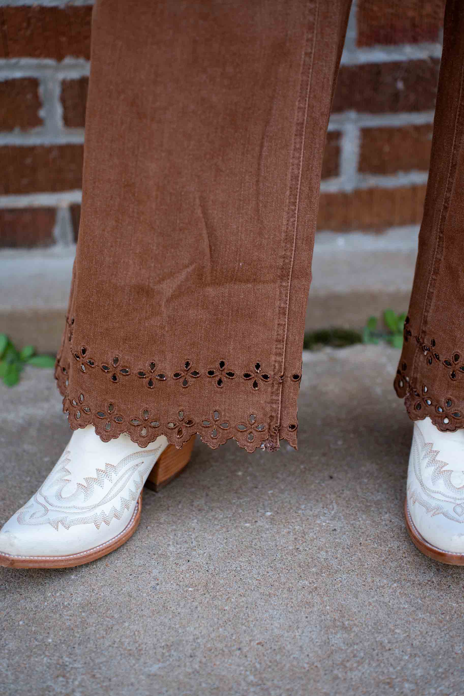 Country Eyelet Jeans