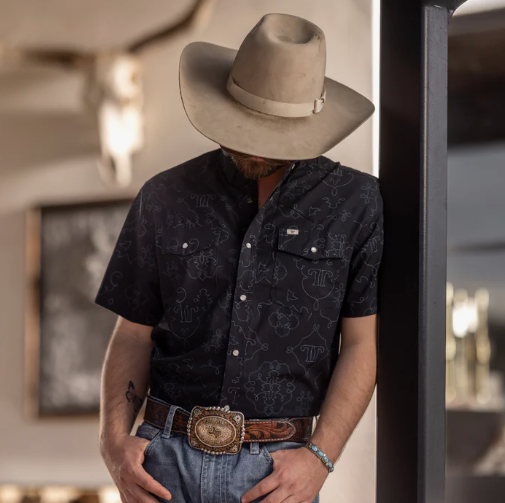 The Carson Short Sleeve